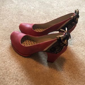 💝5/$25 Joseph Griffin red black lace heels